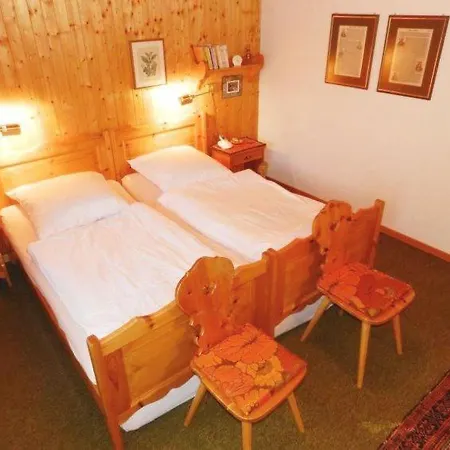 Schonried Sleeps 4 Wifi شقة *