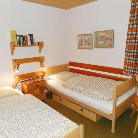 アパート Schonried Sleeps 4 Wifi
